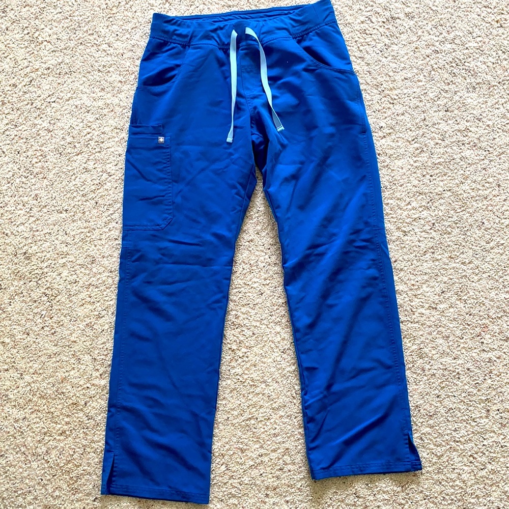 FIGS Kade Cargo Scrub Pant